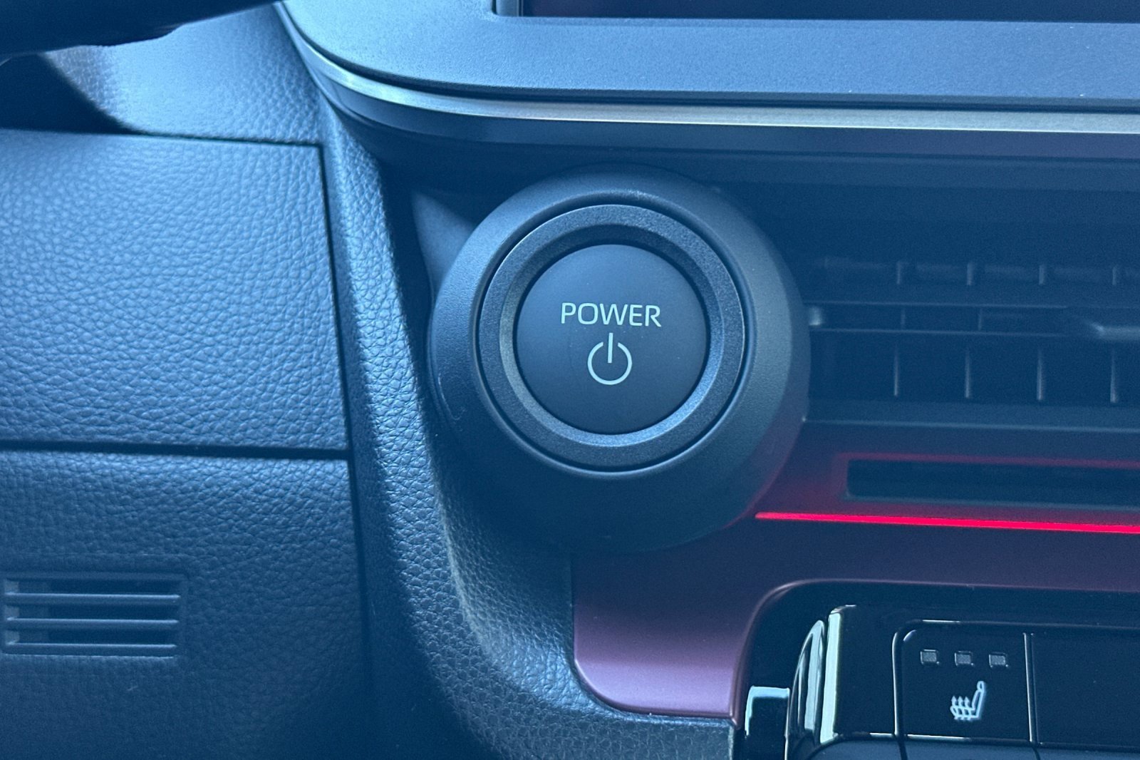 New 2026 Toyota Prius Plug-In Hybrid image 18