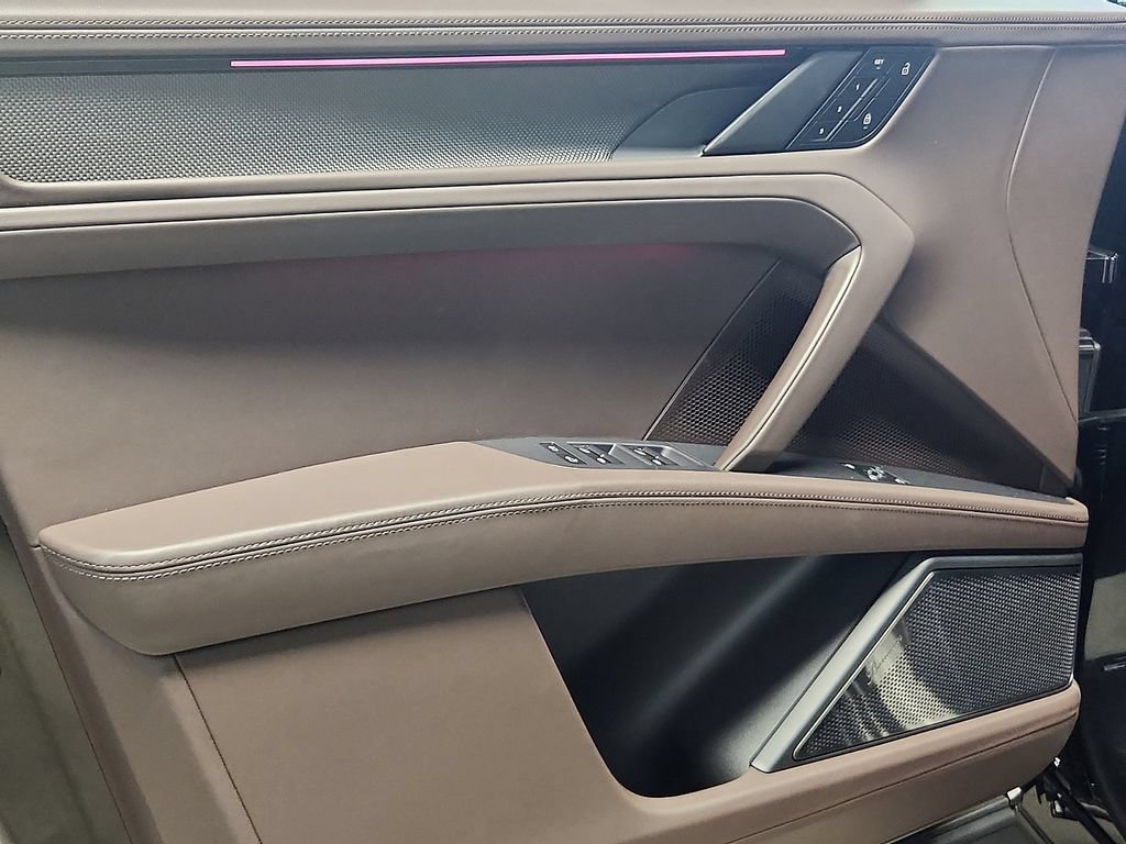 New 2026 Porsche Cayenne Turbo AWD/4WD image 13
