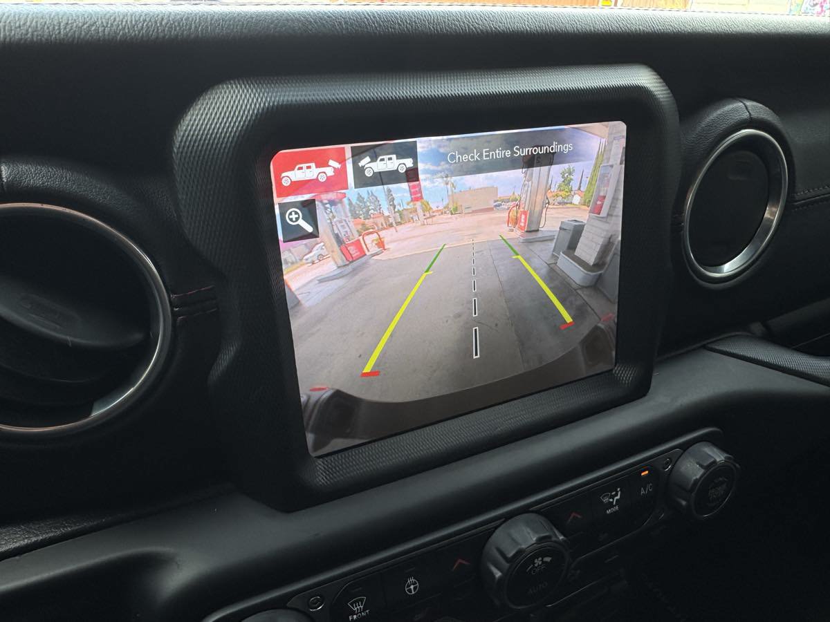 Used 2020 Jeep Gladiator Rubicon AWD/4WD image 26