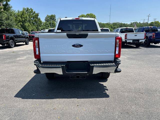 New 2026 Ford F250 XL w/ XL Chrome Package AWD/4WD image 17