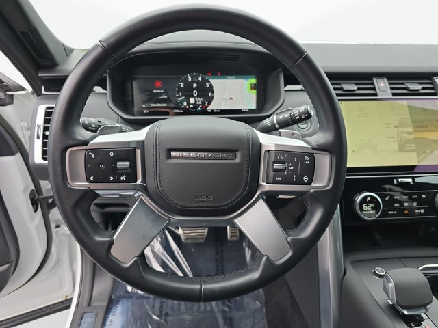 Certified 2023 Land Rover Discovery Metropolitan Edition AWD/4WD image 18