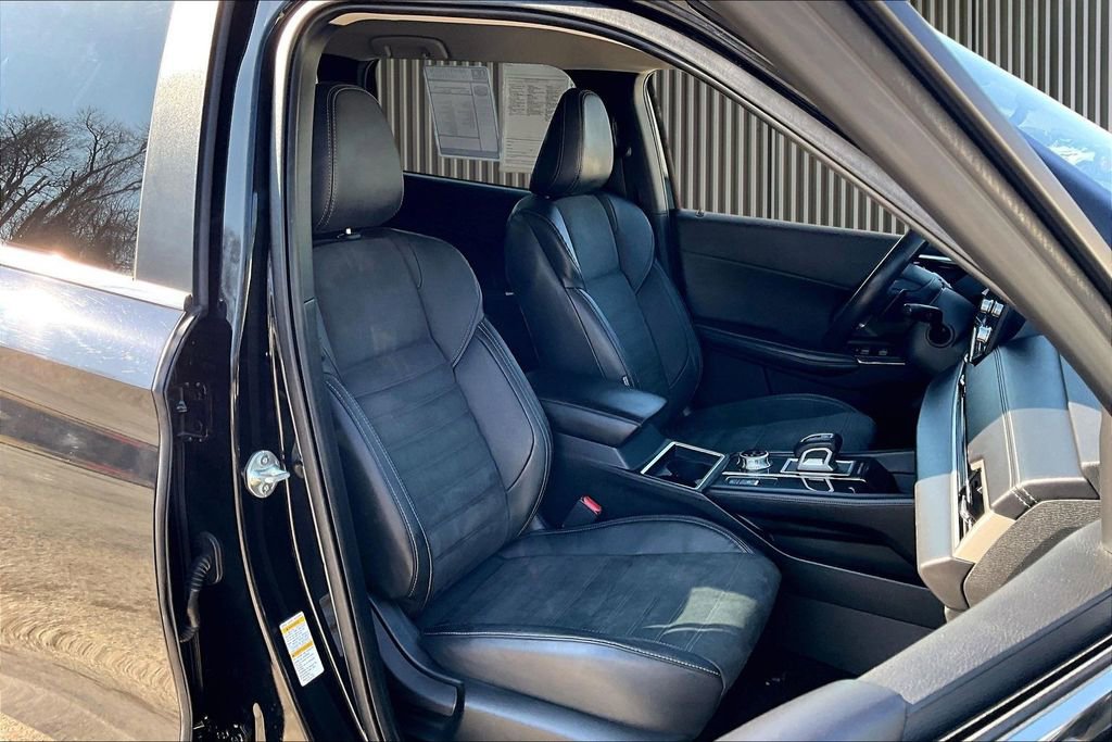 Used 2022 Mitsubishi Outlander SE image 8