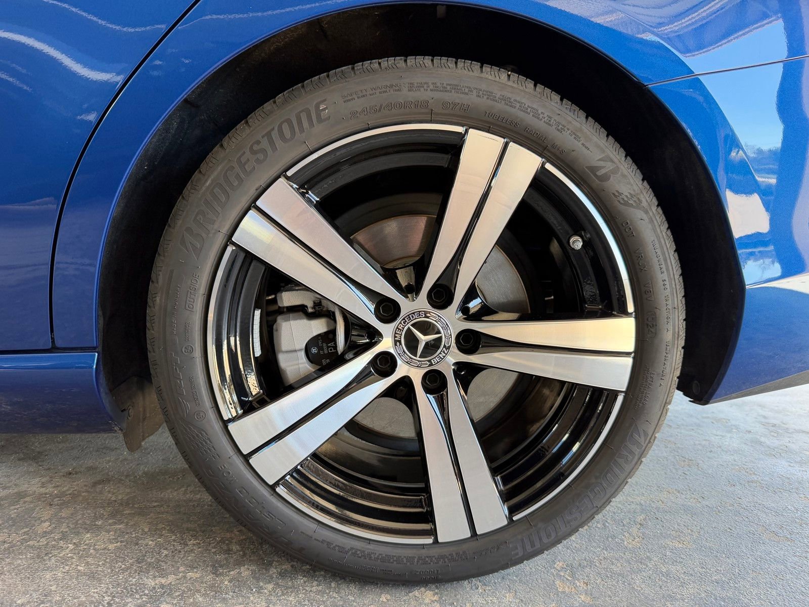 Certified 2025 Mercedes-Benz C 300 4MATIC Sedan image 24