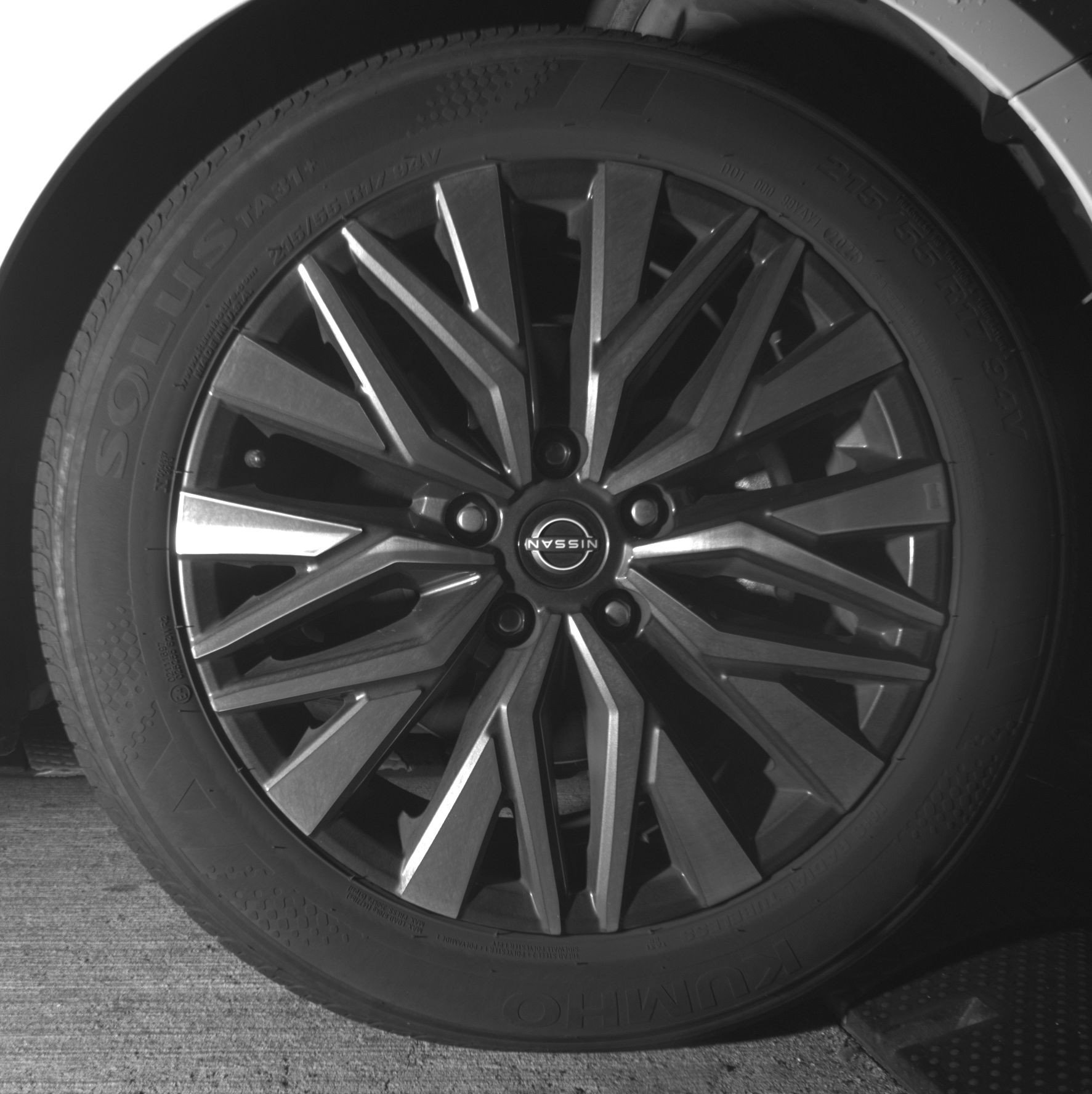 Used 2025 Nissan Altima 2.5 SV image 15