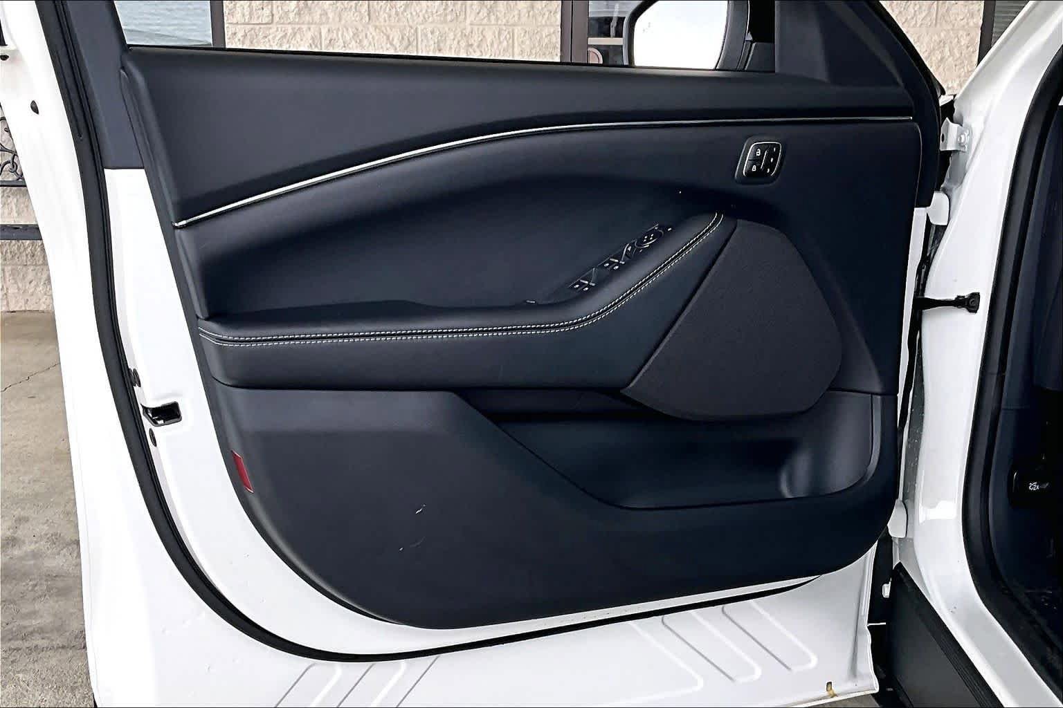 New 2026 Ford Mustang Mach-E Select w/ Comfort Package RWD image 10