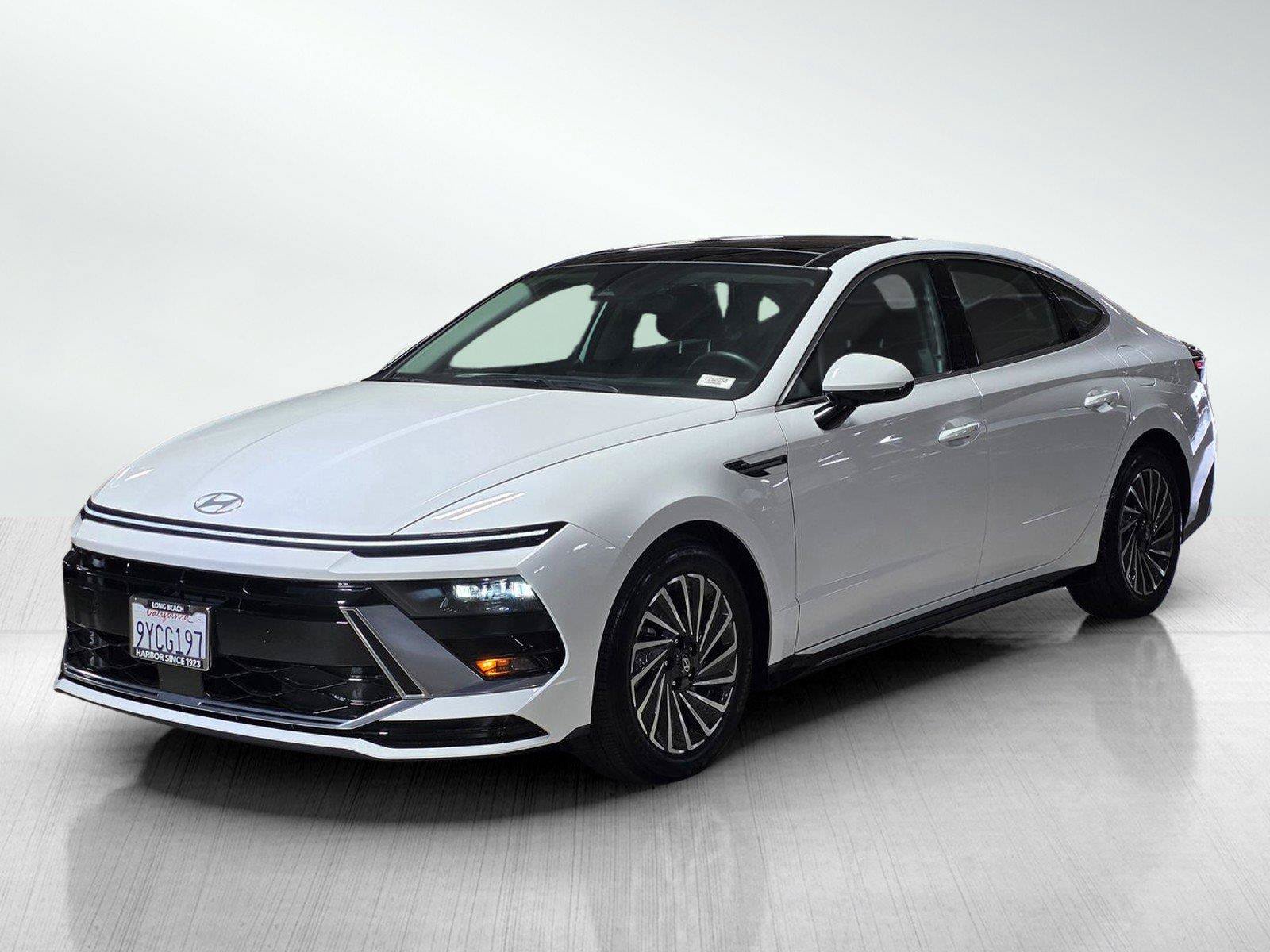 Used 2026 Hyundai Sonata SEL FWD image 3