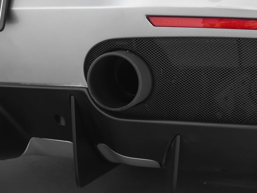 Certified 2018 Ferrari 488 GTB RWD image 35
