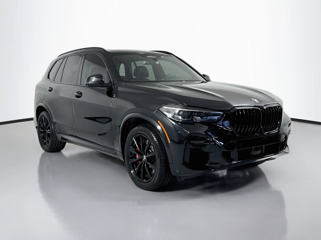 Used 2022 BMW X5 M50i AWD/4WD image 4