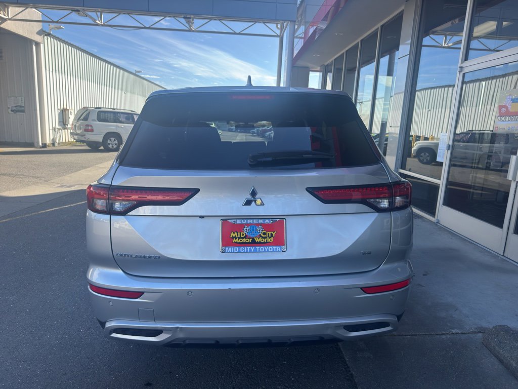 Used 2024 Mitsubishi Outlander SE image 38