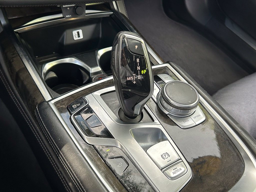 Used 2016 BMW 740i RWD image 26