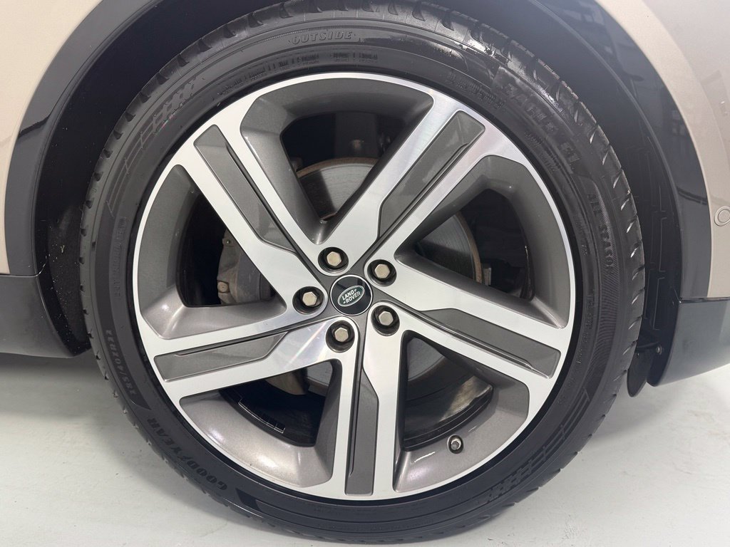 Used 2021 Land Rover Discovery HSE R-Dynamic AWD/4WD image 8