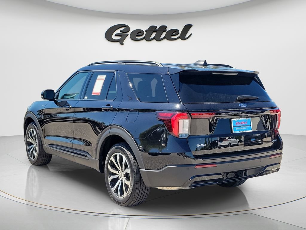 Used 2025 Ford Explorer ST-Line AWD/4WD image 6