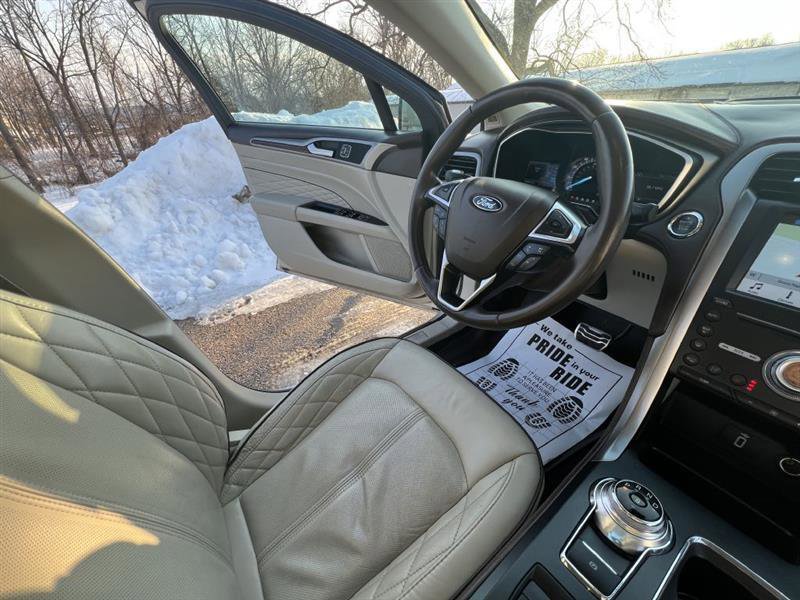 Used 2017 Ford Fusion Platinum image 13