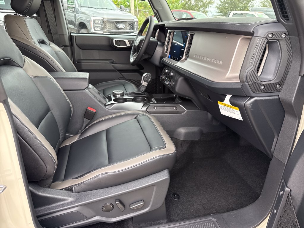 New 2026 Ford Bronco Outer Banks AWD/4WD image 23