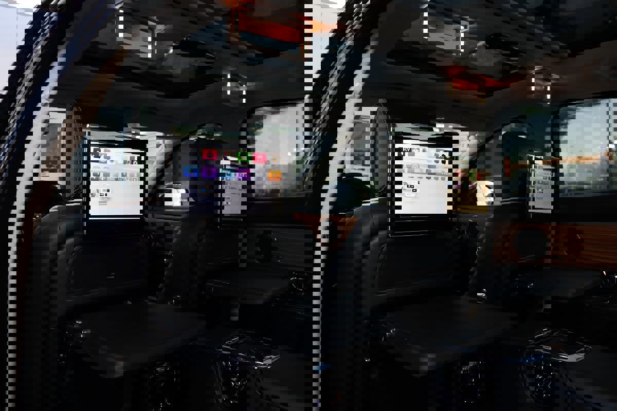 Used 2014 Jaguar XJ L Portfolio image 40