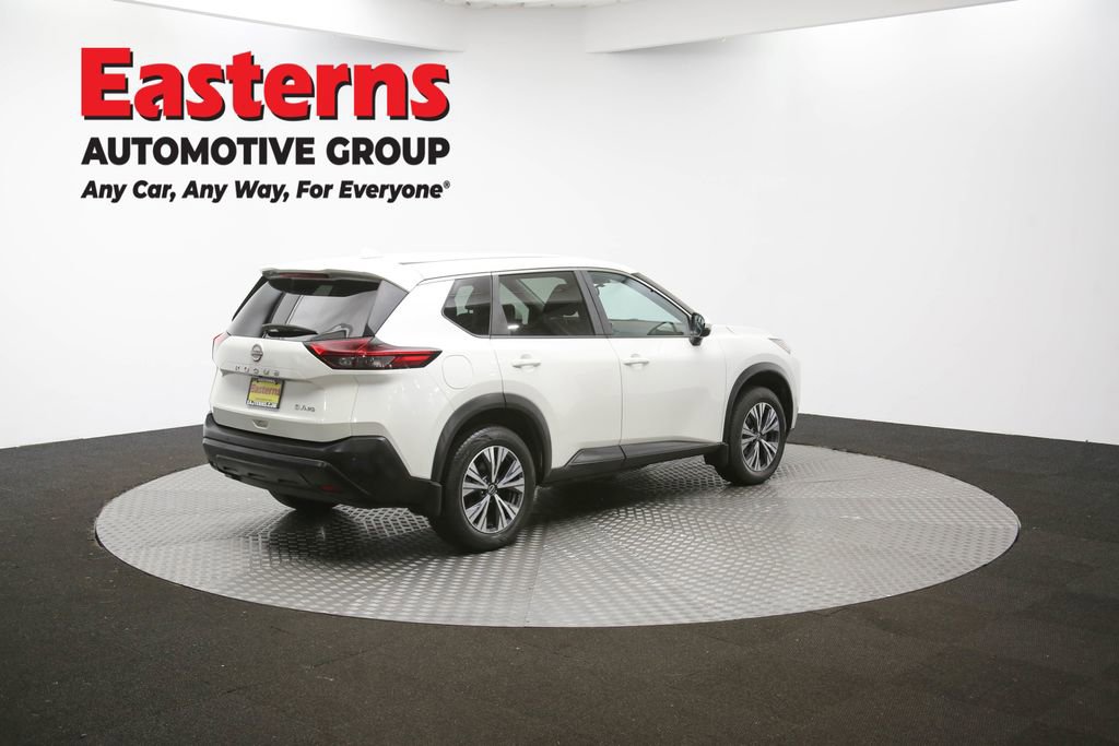 Used 2022 Nissan Rogue SV image 39