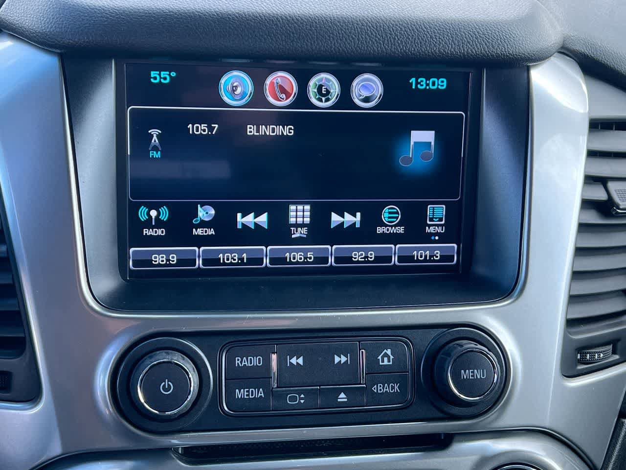 Used 2019 Chevrolet Suburban LT AWD/4WD image 16