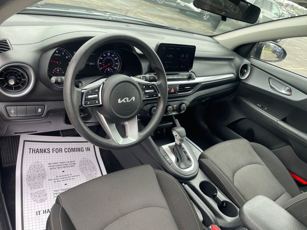 Used 2024 Kia Forte LXS FWD image 9