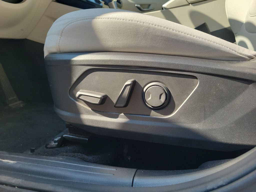 Used 2025 Hyundai Tucson SEL FWD image 18