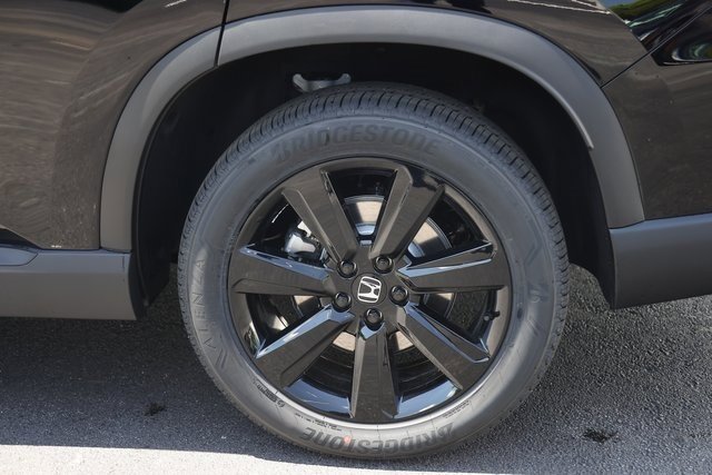 New 2025 Honda Pilot Black Edition image 8
