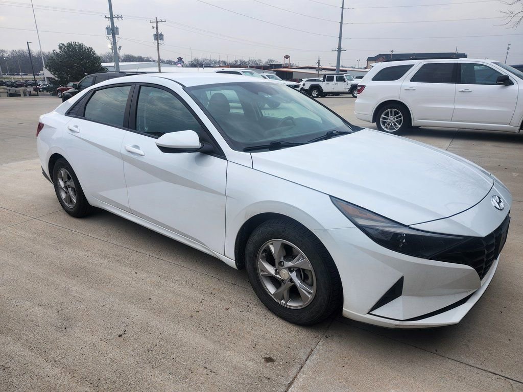 Used 2021 Hyundai Elantra SE image 6
