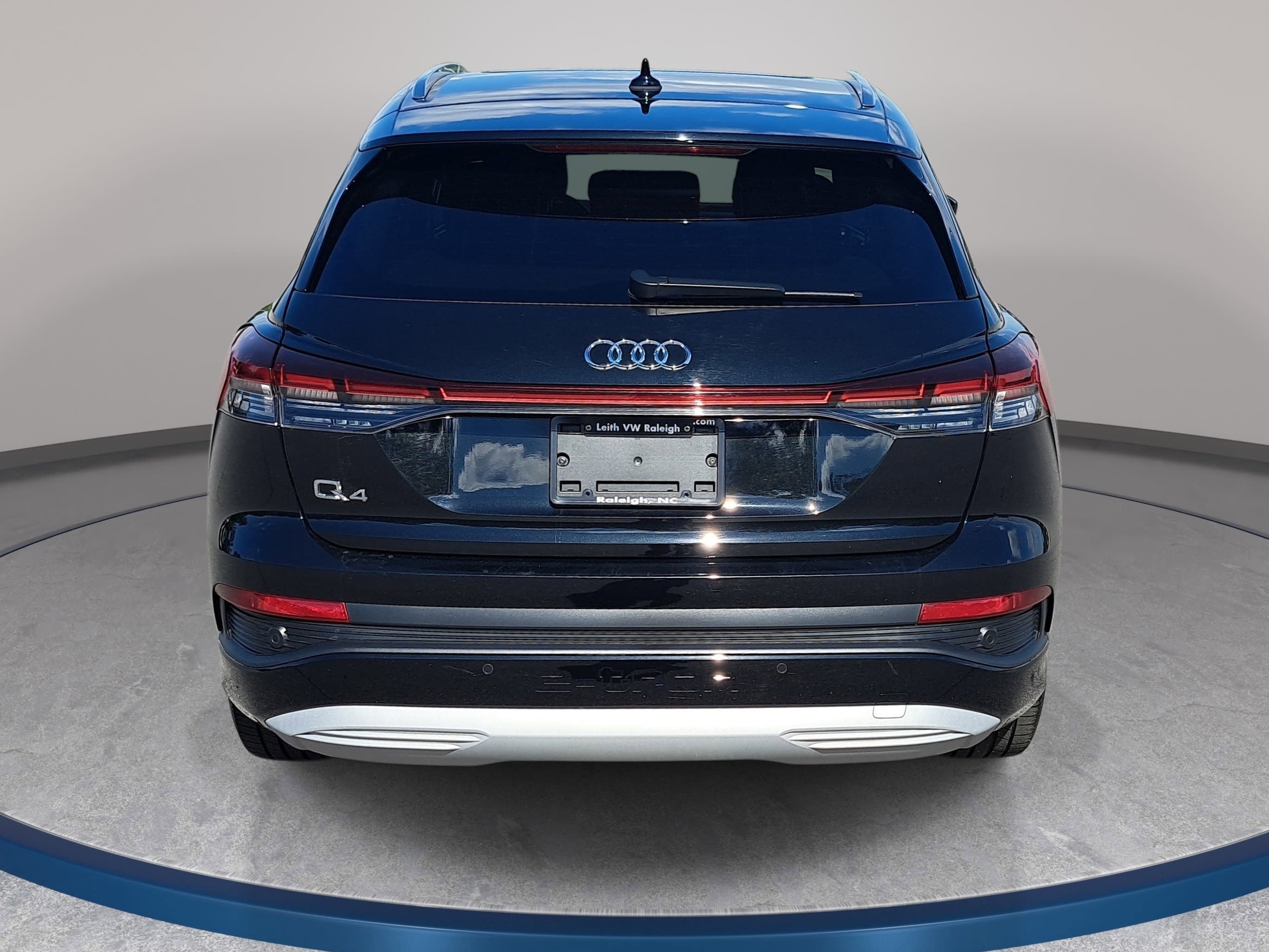 Used 2023 Audi Q4 e-tron Premium Plus w/ Premium Plus RWD image 6