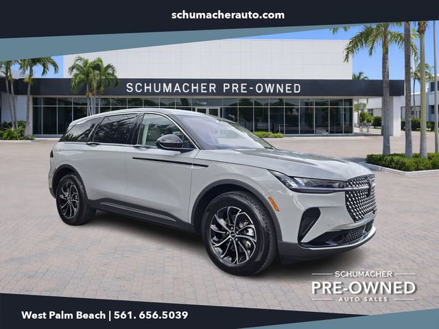 Used 2026 Lincoln Nautilus Premier AWD/4WD image 1