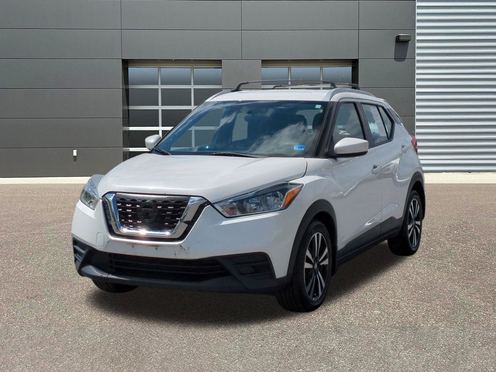 Used 2018 Nissan Kicks SV w/ Exterior Package image 3