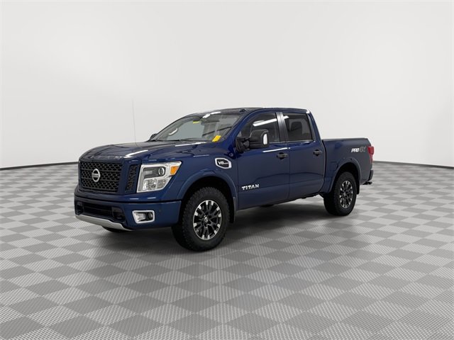 Used 2017 Nissan Titan PRO-4X image 4