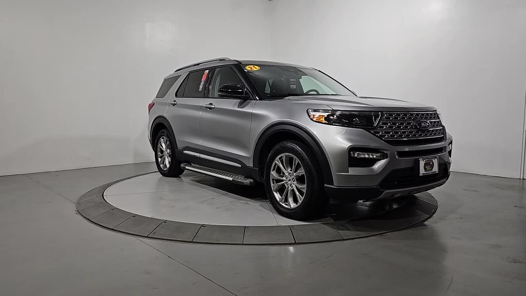 Used 2021 Ford Explorer Limited w/ Equipment Group 301A AWD/4WD image 8