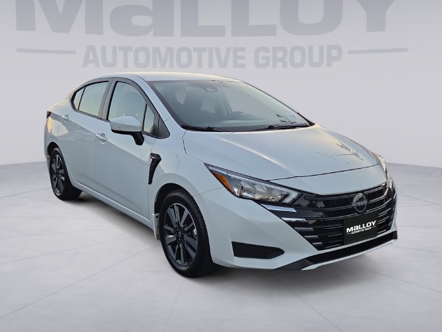 Used 2025 Nissan Versa SV w/ Trunk Package FWD image 7