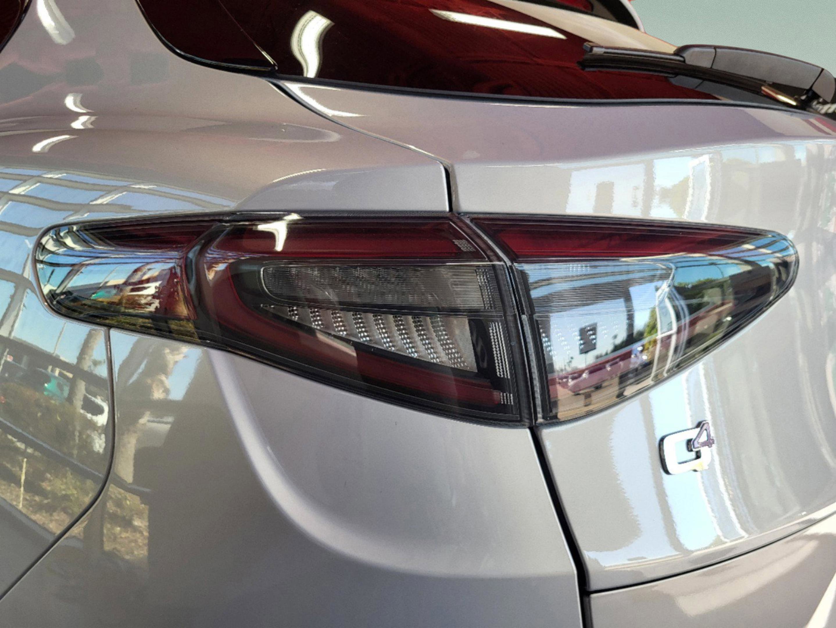 New 2025 Alfa Romeo Stelvio Sprint image 18