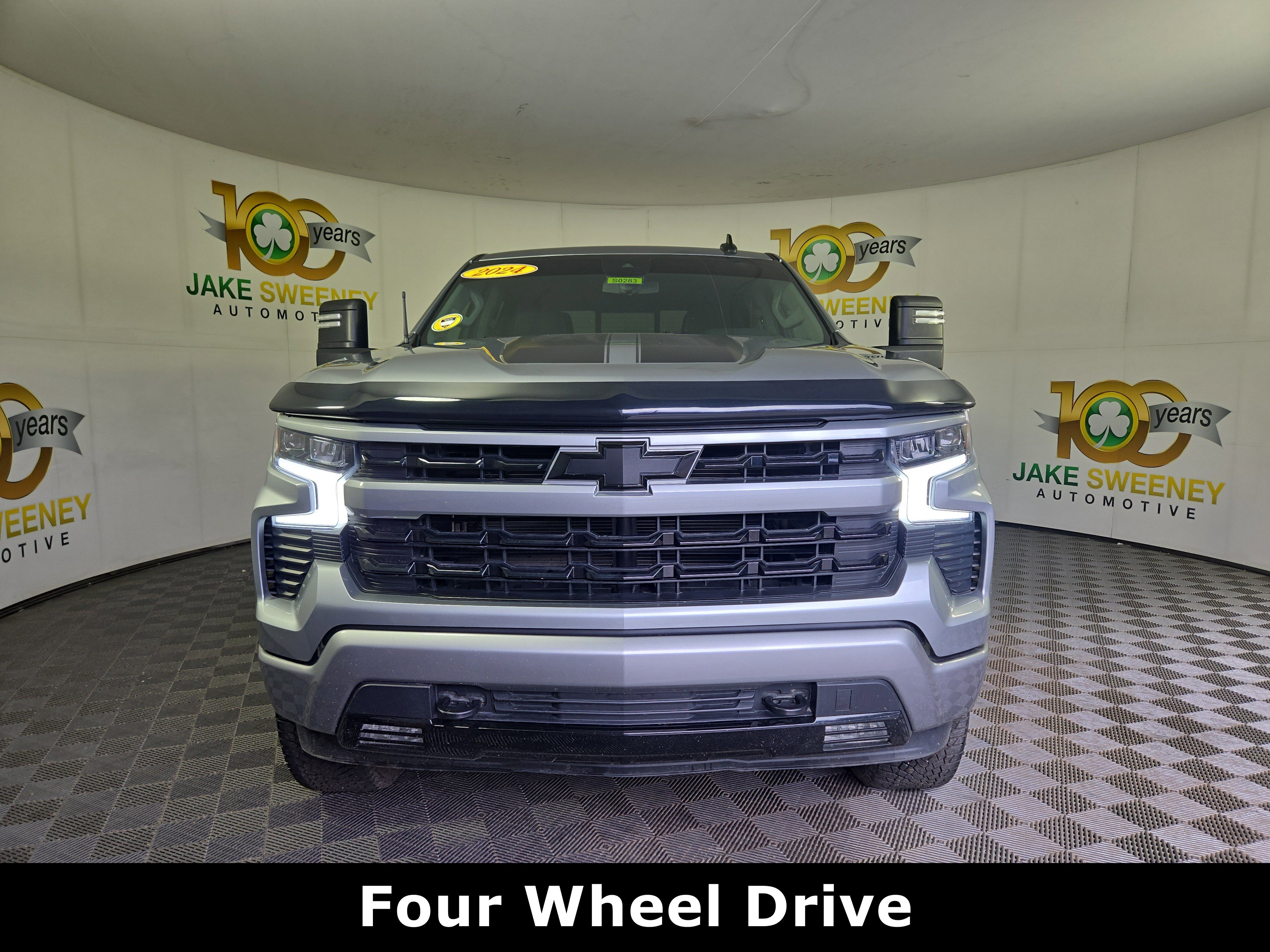 Used 2024 Chevrolet Silverado 1500 RST w/ Rally Edition AWD/4WD image 2