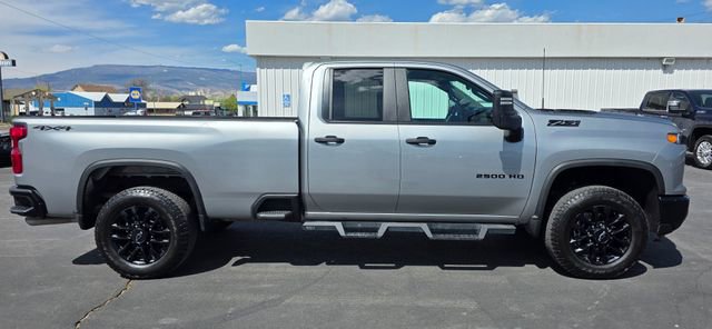 Used 2025 Chevrolet Silverado 2500 Custom w/ Custom Value Package image 6