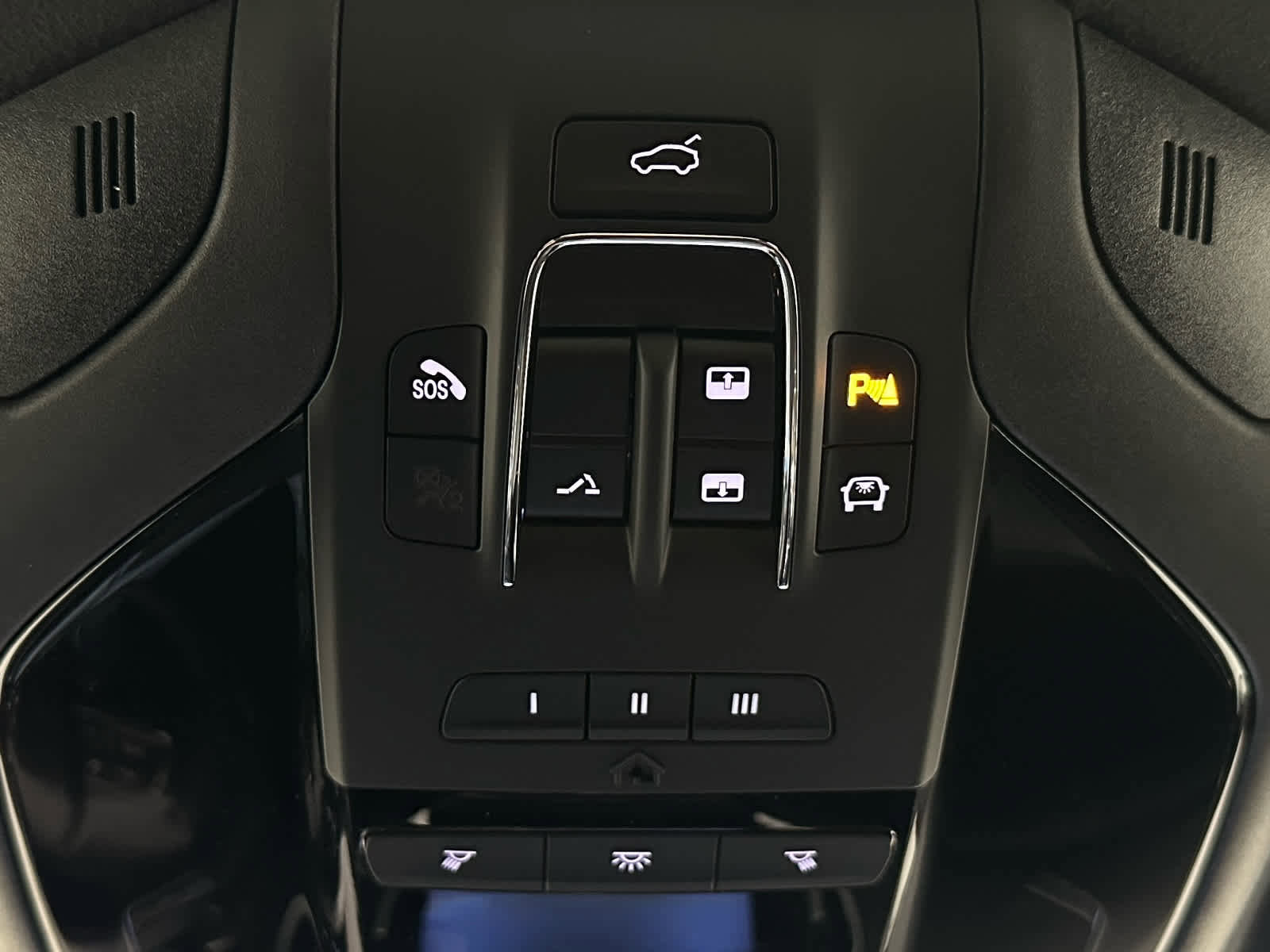 Used 2022 Maserati Ghibli Trofeo image 38