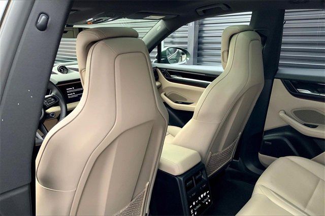 Used 2025 Porsche Macan Electric image 26