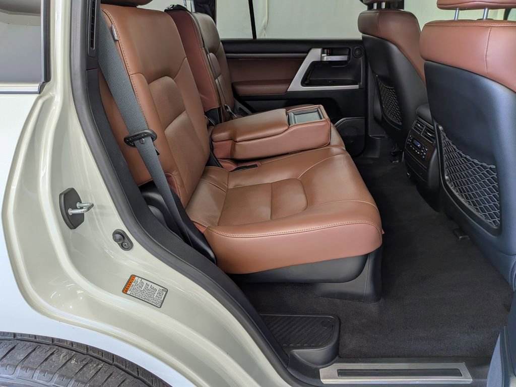 Used 2021 Toyota Land Cruiser image 36