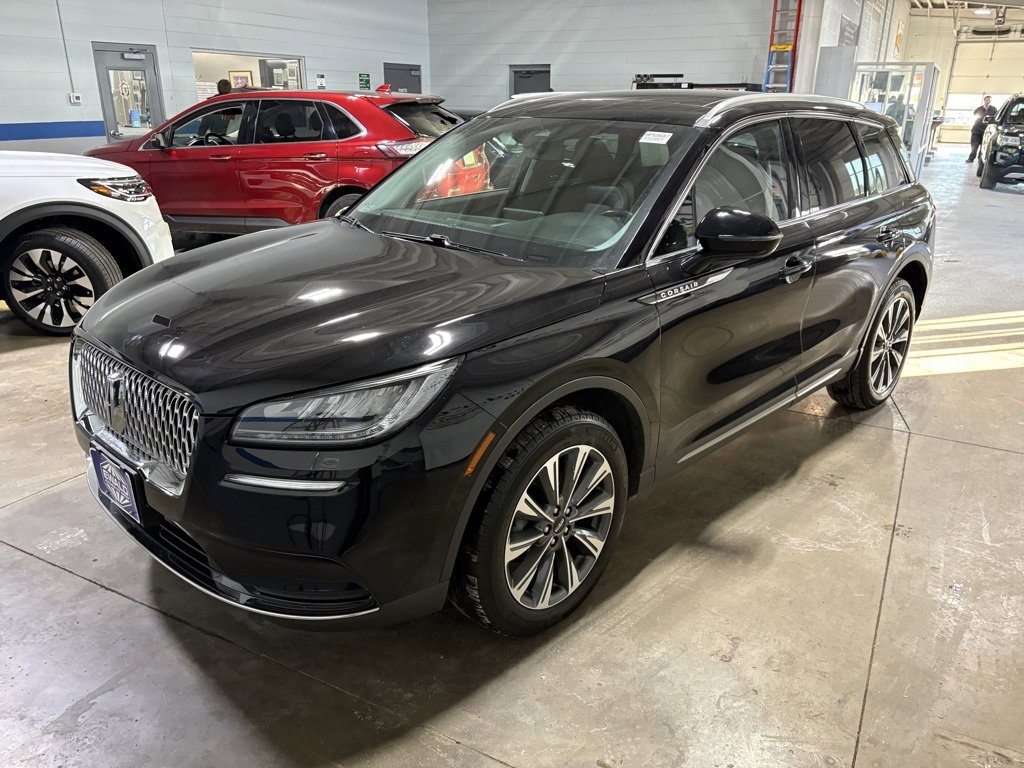 Used 2022 Lincoln Corsair Reserve image 4