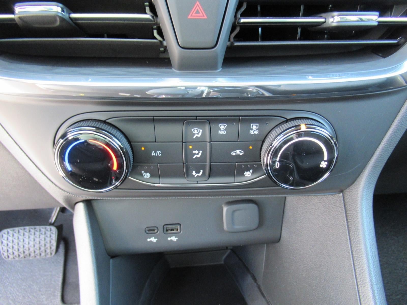 New 2026 Buick Encore GX Preferred w/ Comfort Package FWD image 25
