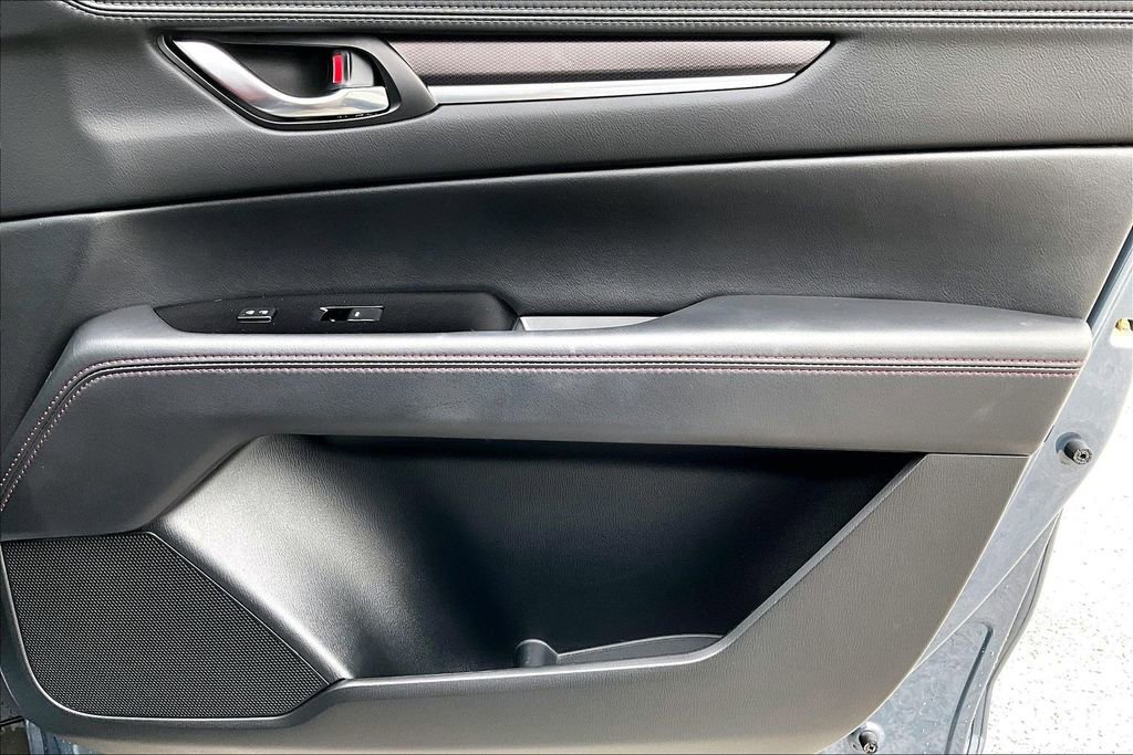 Used 2022 MAZDA CX-5 Carbon Edition image 22