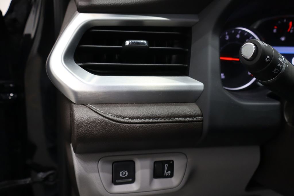 Used 2023 GMC Acadia SLT AWD/4WD image 19