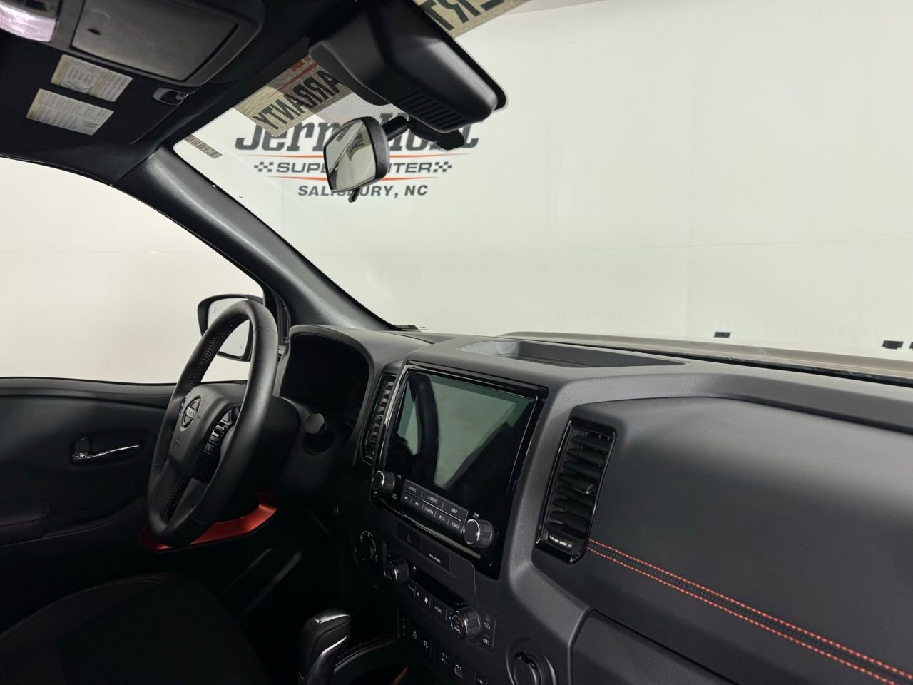 Used 2023 Nissan Frontier PRO-4X w/ Pro Convenience Package image 29