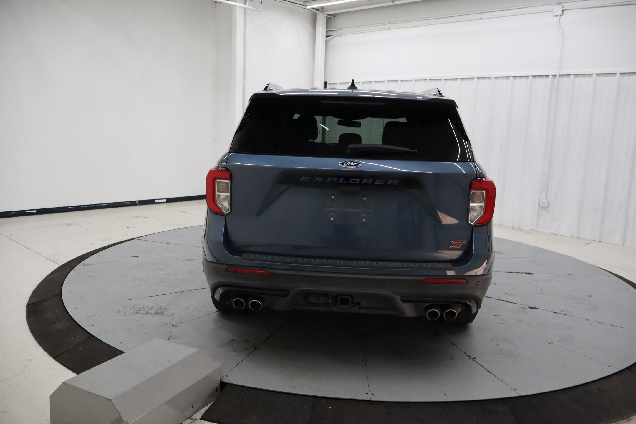 Certified 2020 Ford Explorer ST w/ Premium Technology Package image 6