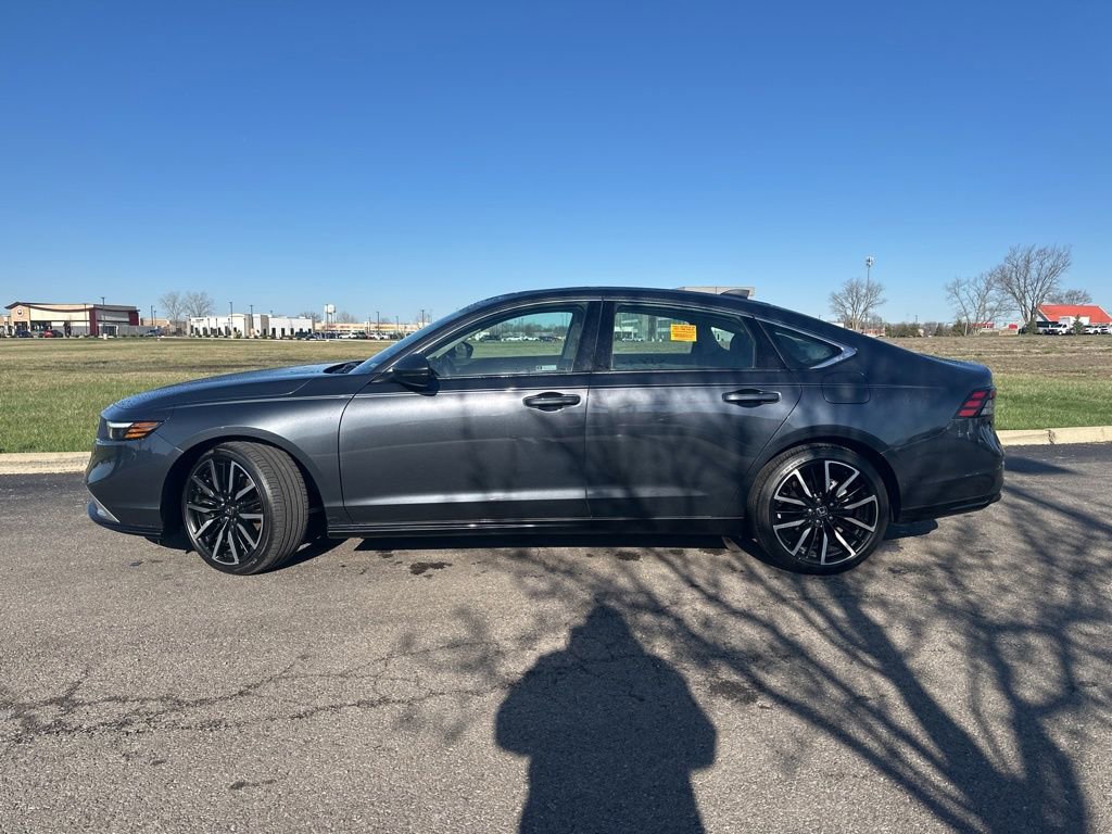 Used 2024 Honda Accord Touring image 9