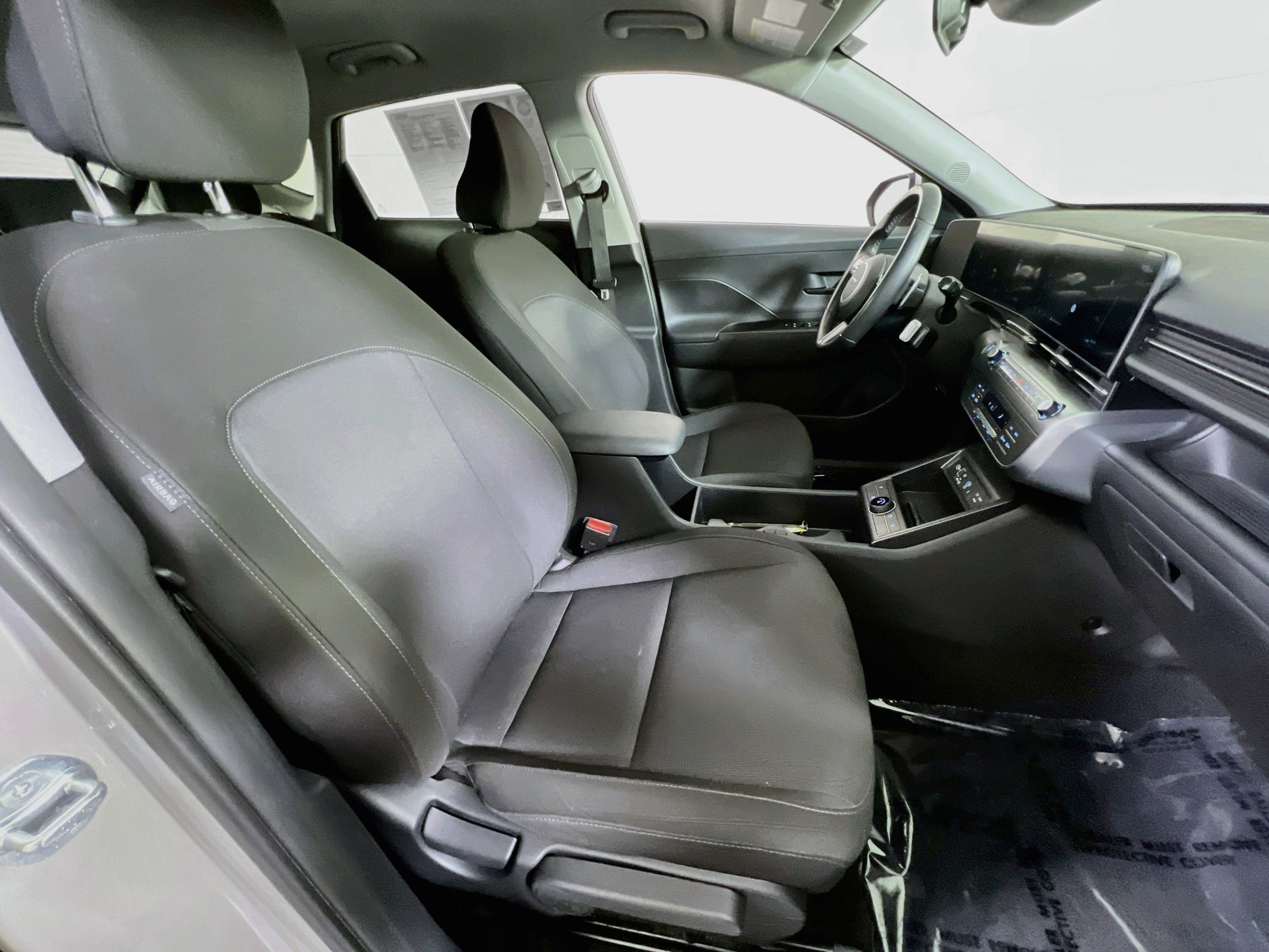 Used 2024 Hyundai Kona SEL w/ Convenience Package AWD/4WD image 27