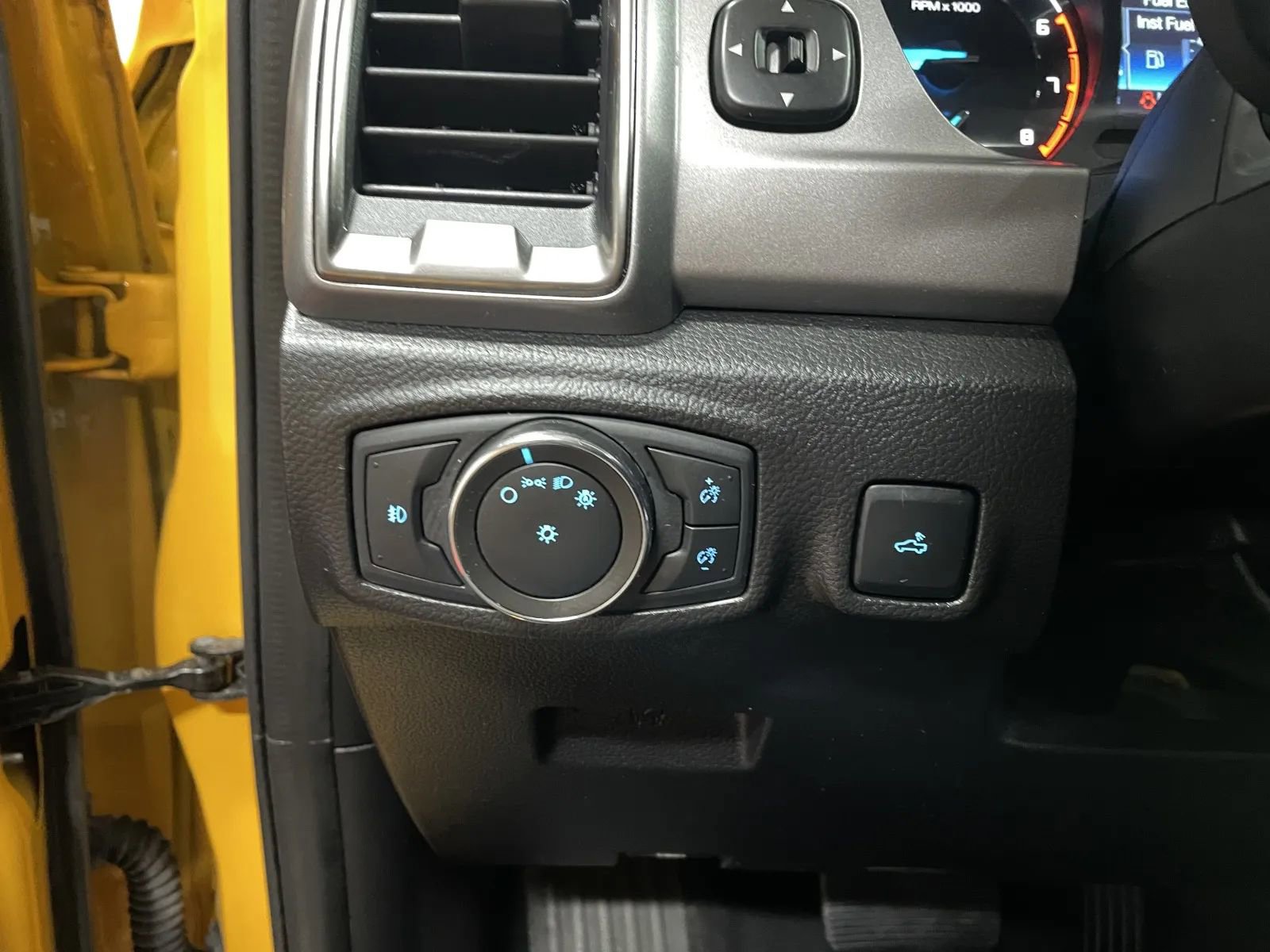 Used 2021 Ford Ranger XLT w/ Equipment Group 302A High image 28