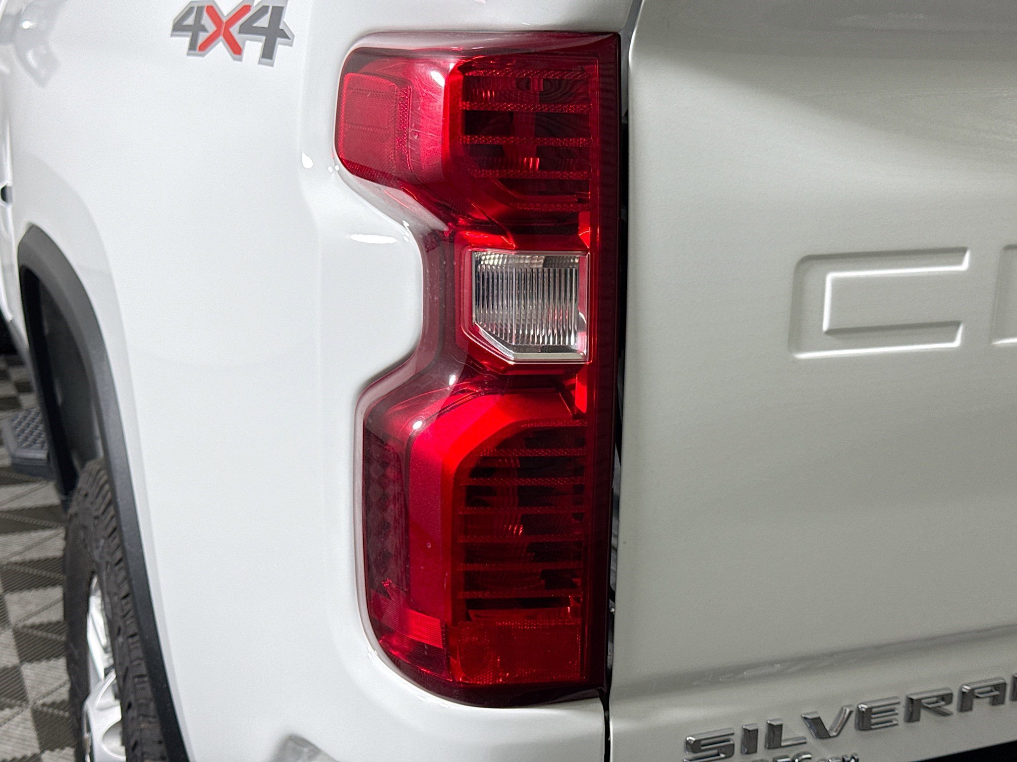 Used 2023 Chevrolet Silverado 2500 LT AWD/4WD image 35