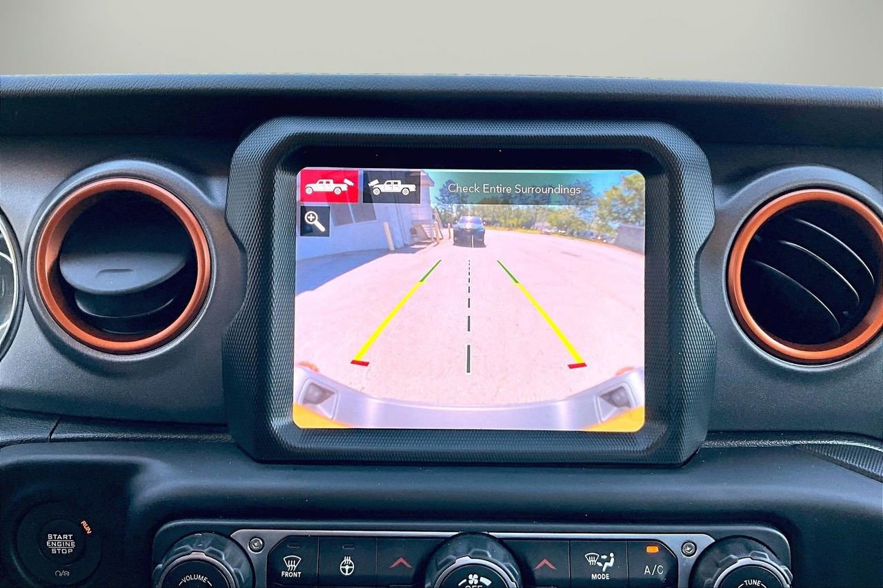 Used 2021 Jeep Gladiator Mojave AWD/4WD image 14