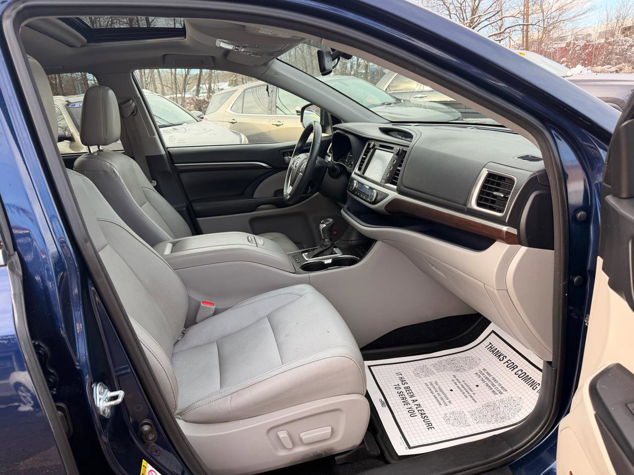 Used 2016 Toyota Highlander Limited Platinum image 33