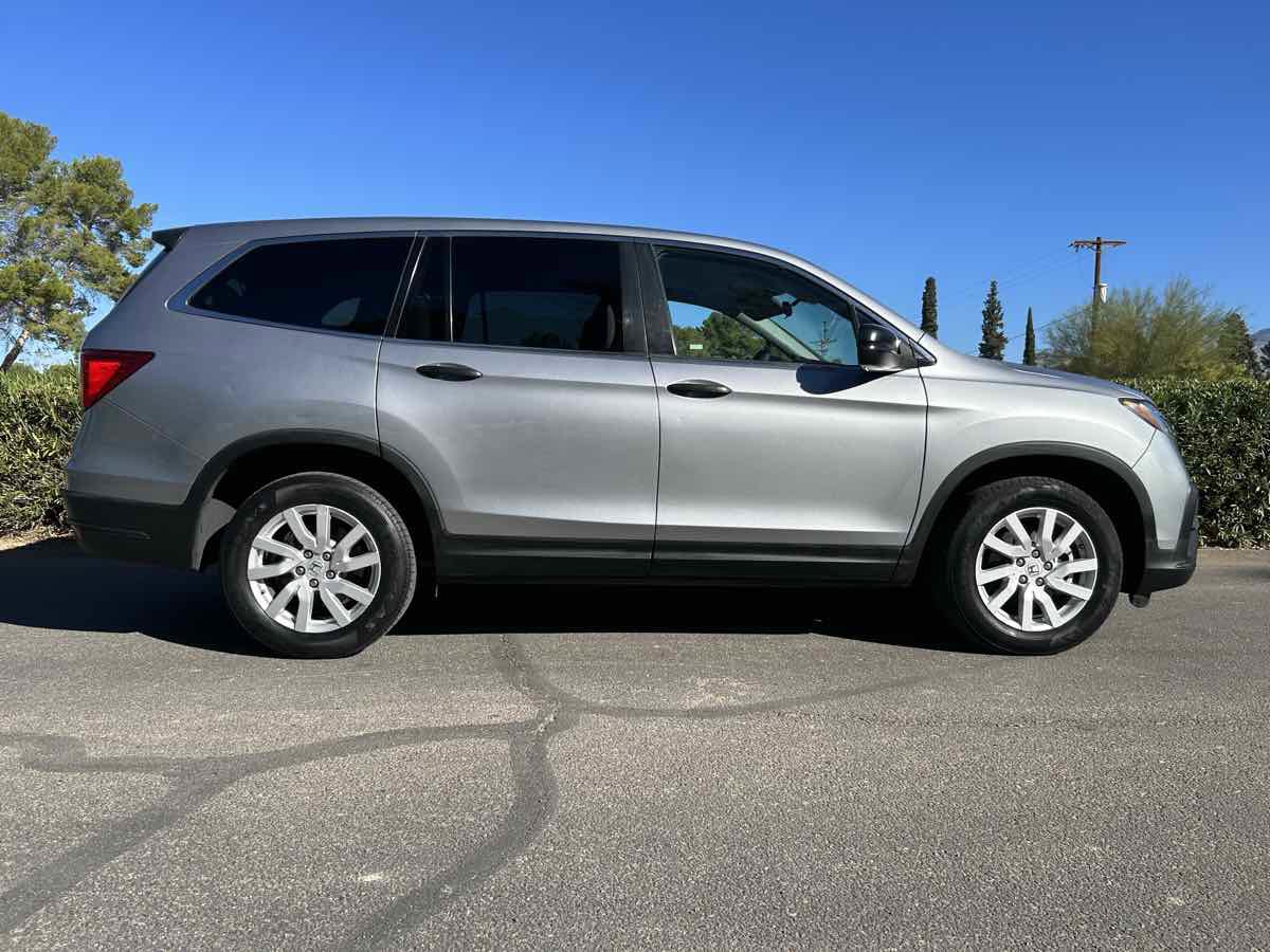Used 2020 Honda Pilot LX image 4